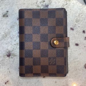 Authentic Louis Vuitton small ring agenda cover